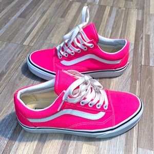 Vans classic Pink Vans Off The Wall Skate shoe sneaker neon pink